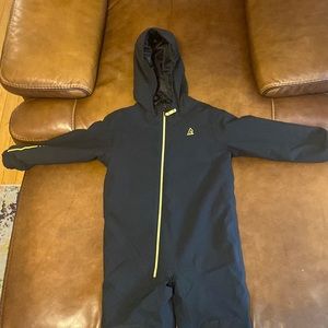 Kid’s / Ripzone / snowsuit/ Black / one piece/ 4T